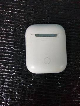 01-200140967: Apple airpods 2nd generation with charging case