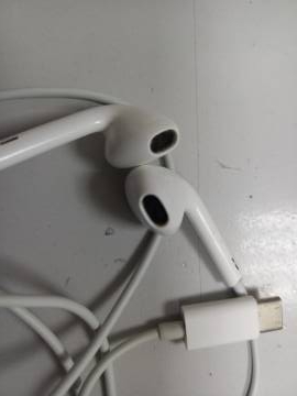 01-200261919: Apple earpods usb-c