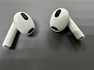 01-200280784: Apple airpods 3rd generation