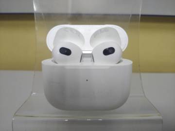 01-200142368: Apple airpods 3rd generation