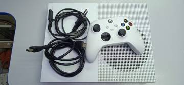 01-200201950: Microsoft xbox one s 1tb