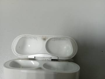 01-200211602: Apple airpods pro