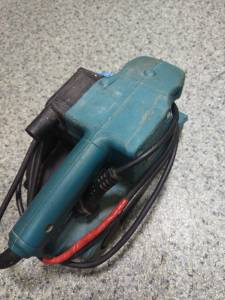 01-200218919: Makita 9910