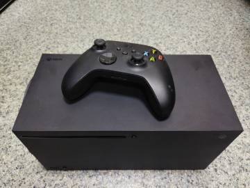 01-200230292: Microsoft xbox series x 1tb