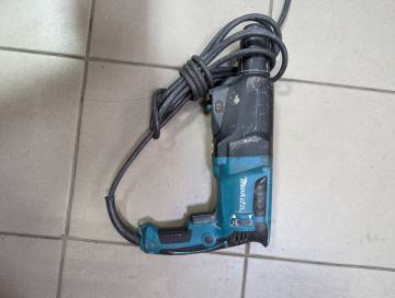 01-200214175: Makita hr2610