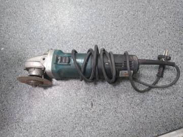 01-200218663: Makita 9565cvr