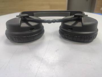 01-200220604: Sennheiser hd 25 sp