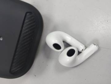 01-200278617: Apple airpods 3rd generation