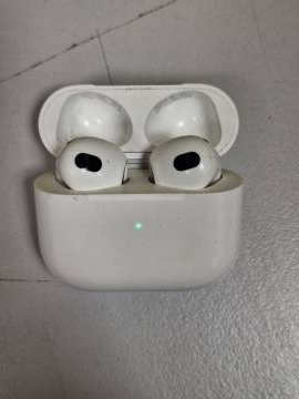 01-200270617: Apple airpods 3rd generation