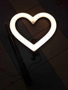 01-200185182: - кільцева лампа &#34;серце&#34;