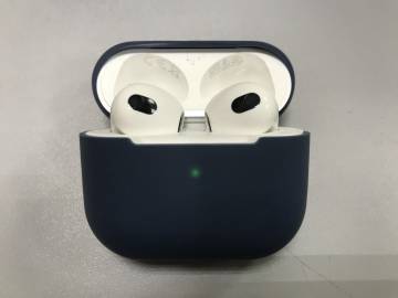 01-200214951: Apple airpods 3rd generation