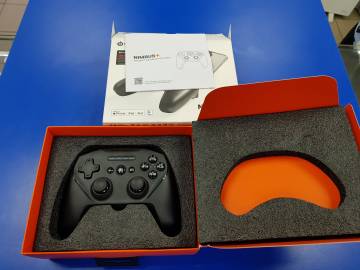 01-200177781: Steelseries nimbus+ wireless gaming controller