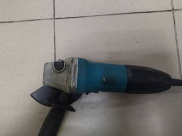 01-200231586: Makita ga5030