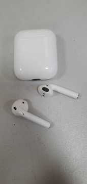 01-200237498: Apple airpods 2nd generation with charging case