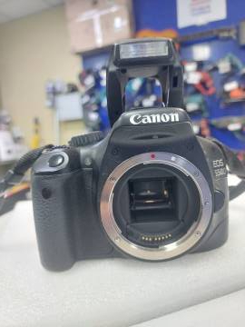 01-200306215: Canon eos 550d body