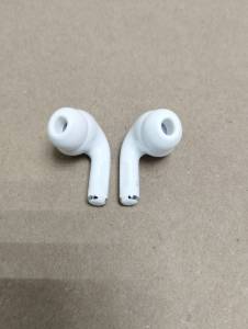 01-200205584: Apple airpods pro