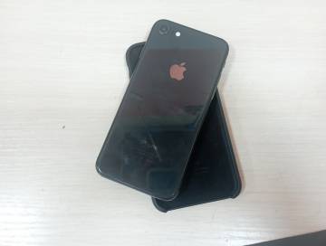 01-200165223: Apple iphone 8 64gb