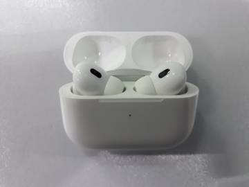 01-200211851: Apple airpods pro 2nd generation