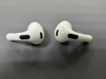 01-200280784: Apple airpods 3rd generation