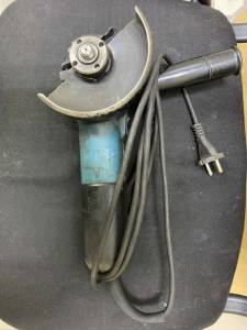 01-200265713: Makita 9558hn