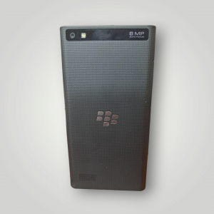 01-19303070: Blackberry leap str100-1