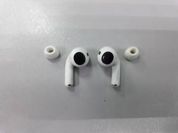 01-200211851: Apple airpods pro 2nd generation