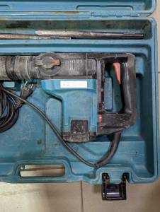 01-200214176: Makita hr4000c