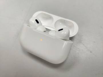 01-200223128: Apple airpods pro 2nd generation