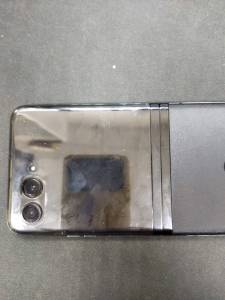 01-200250327: Motorola razr 40 ultra 8/256gb