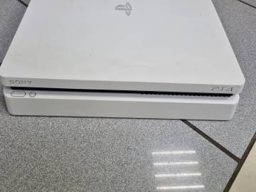 01-200293591: Sony playstation 4 slim 500gb