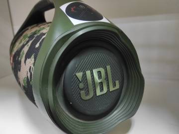 01-200304346: Jbl boombox 2