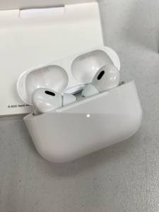01-200128986: Apple airpods pro 2nd generation