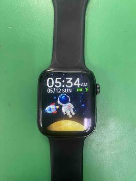 01-200122437: Smart Watch j07
