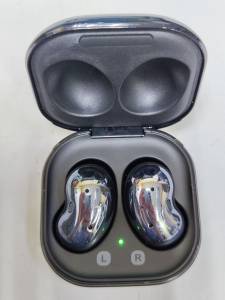 01-200223766: Samsung galaxy buds live