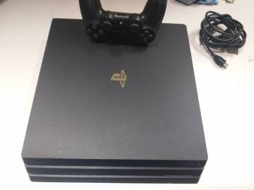 01-200265162: Sony playstation 4 pro 1tb