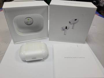 01-200098556: Apple airpods pro 2nd generation with magsafe charging case usb-c