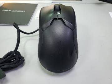 01-200210577: Razer viper ultimate wireless & mouse dock