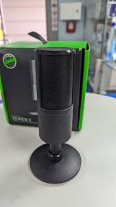 01-200239062: Razer seiren x