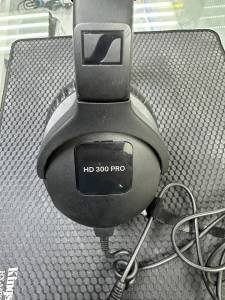 01-200289135: Sennheiser hd 300 pro