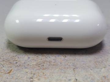 01-200308122: Apple airpods pro