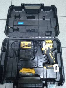 01-200262036: Dewalt dcf850