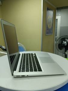 01-200256685: Apple macbook air a1466 2017 13,3&#34; core i5 1,8ghz/ram8gb/ssd128gb/intel hd graphics 6000