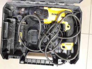 01-200280418: Dewalt d25133ks