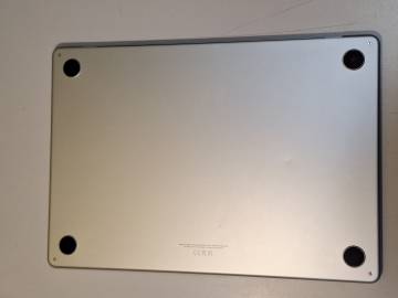 01-200304517: Apple macbook air 15" m2 2023