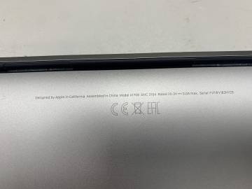 01-200305967: Apple macbook pro a1708