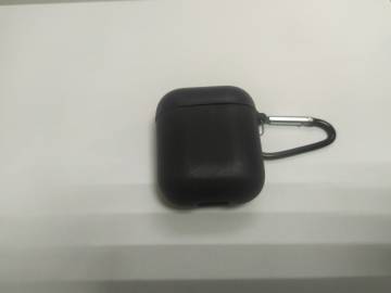 01-200206445: Apple airpods 2nd generation with charging case