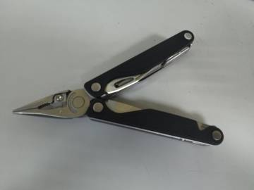 01-200239282: Leatherman charge plus