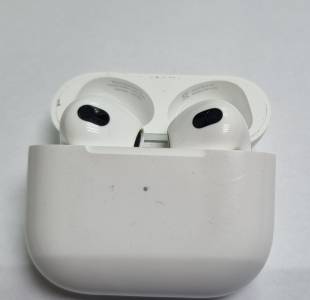 01-200249930: Apple airpods 3rd generation