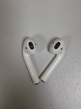 01-200268429: Apple airpods 2nd generation with charging case