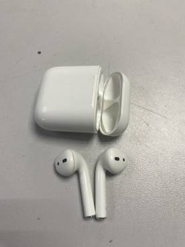 01-200271410: Apple airpods 2nd generation with charging case